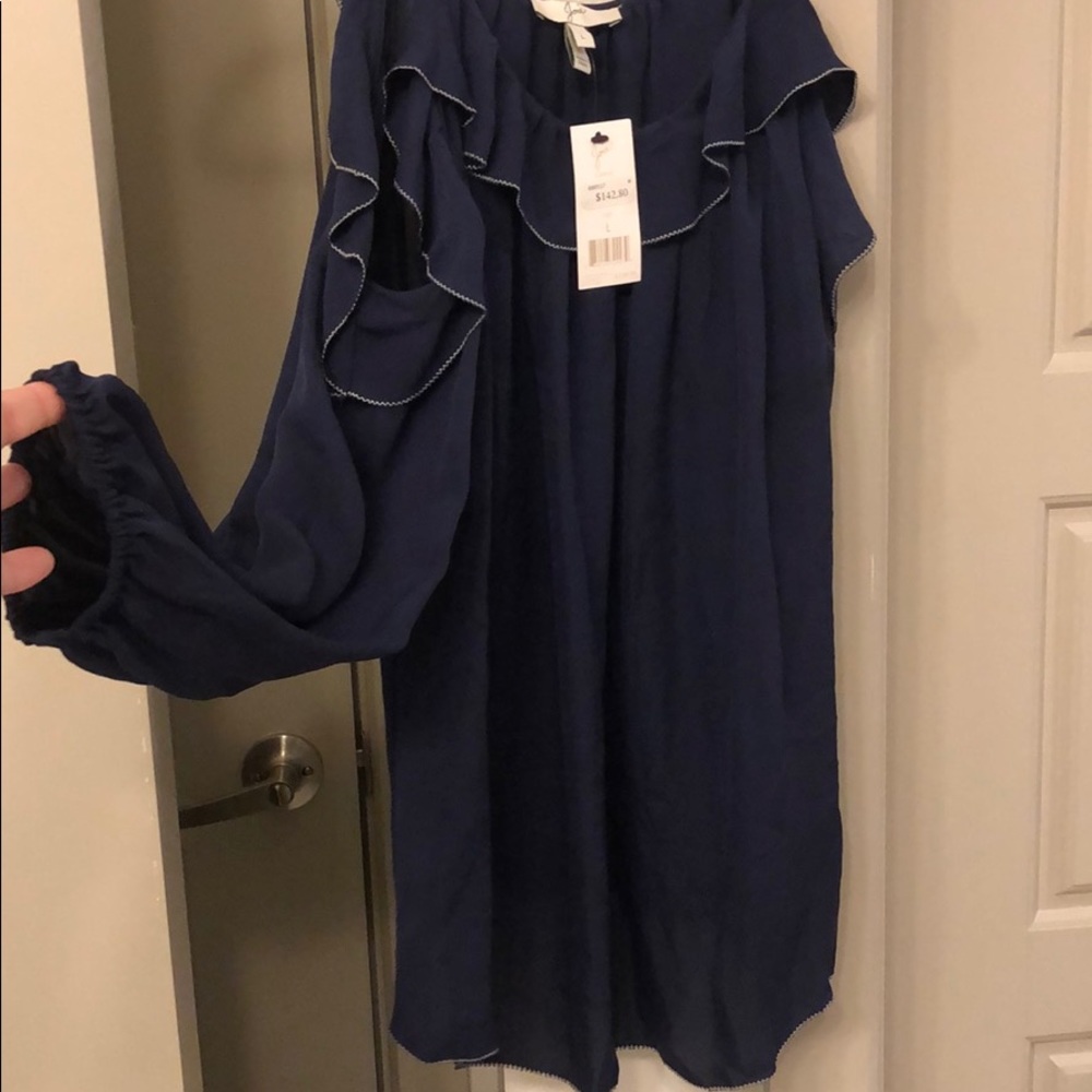 Joie off the shoulder top